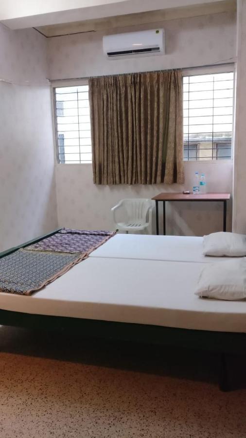 Solanki Guest House Kolhapur Exterior foto